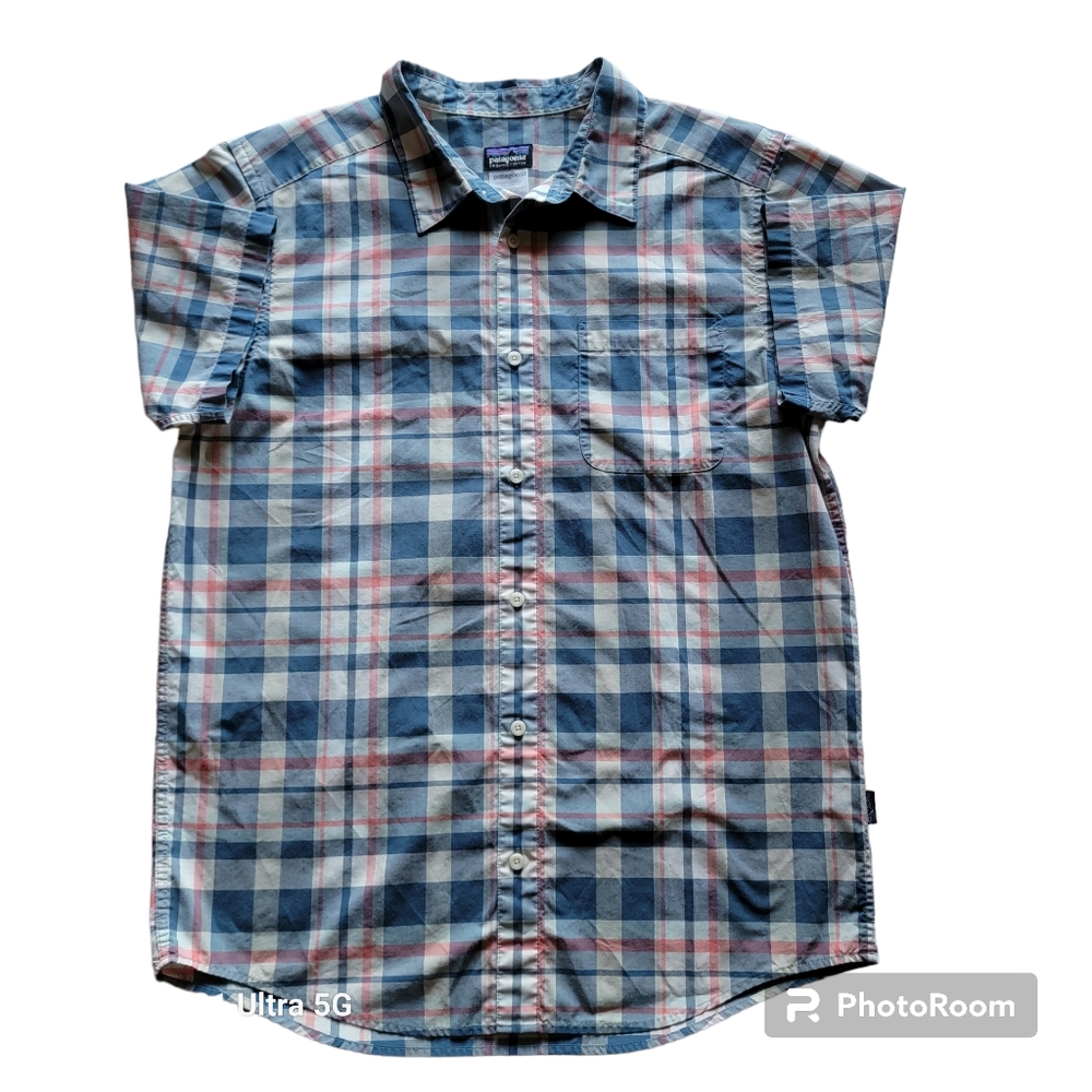 Patagonia Mens 70% Organic Cotton SS Button Up Plaid Shirt Blue/Pink/Tan Size L